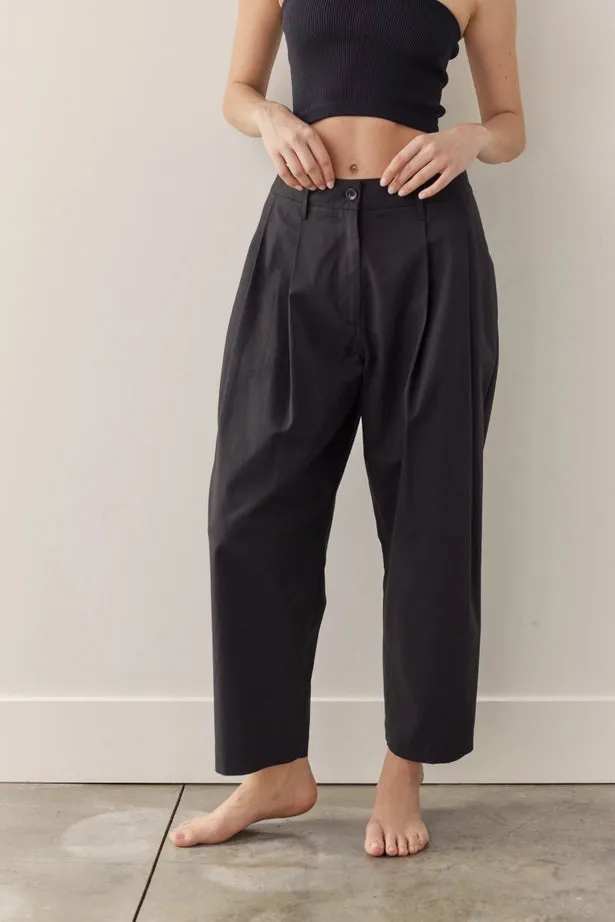 amente - Pleated Taped Pants | Black