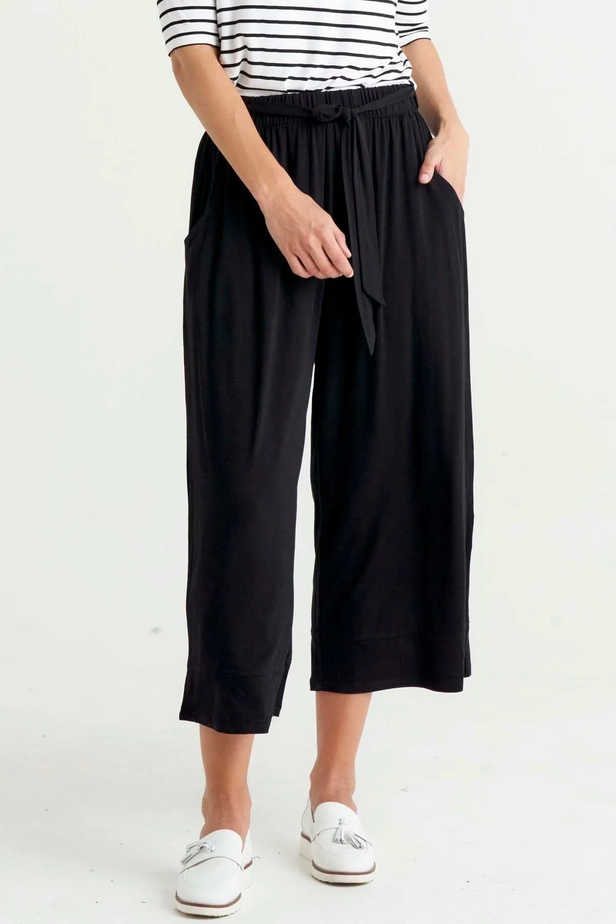Betty Basics Moulin Pant in Black
