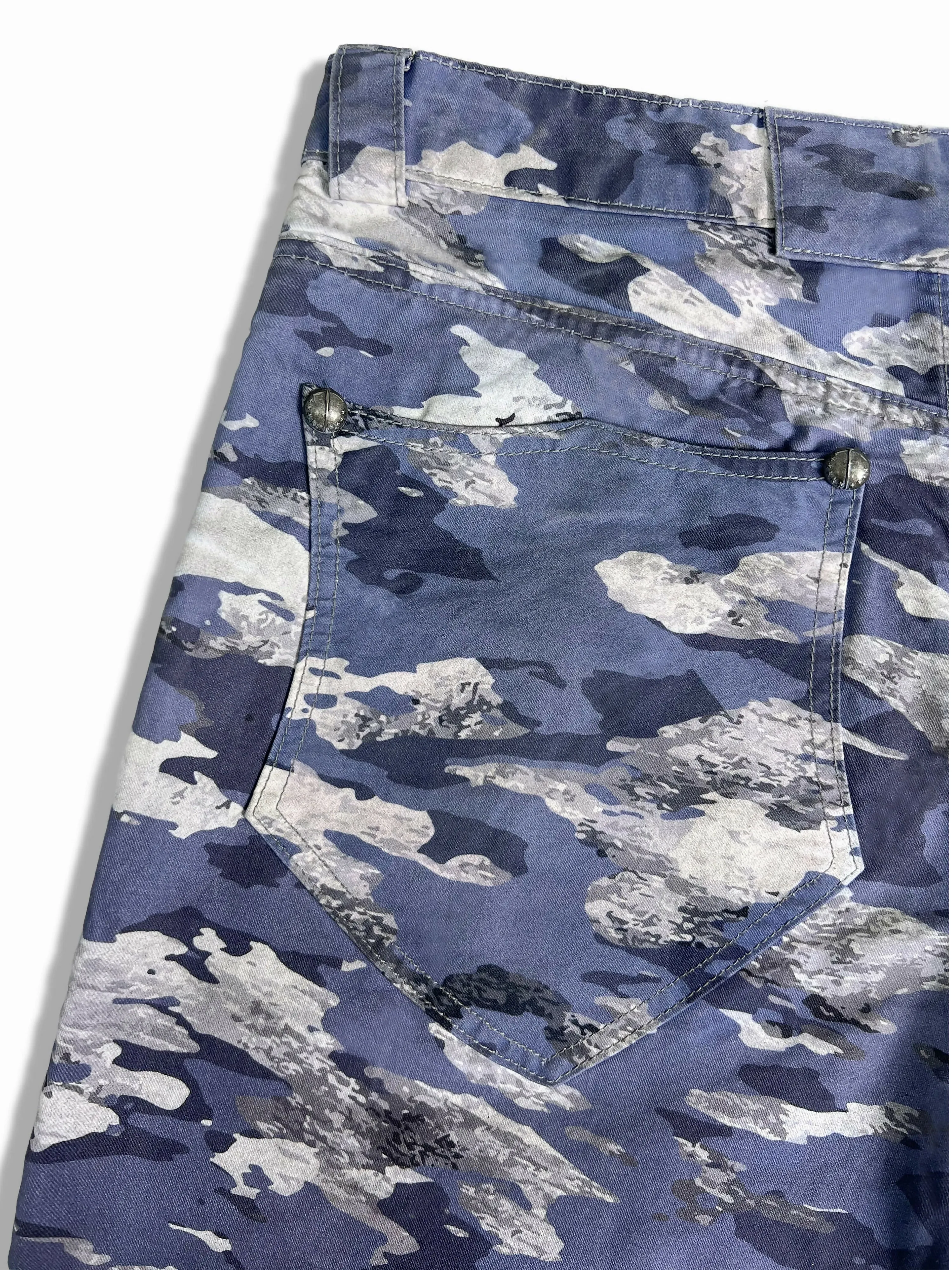 CAMOUFLAGE PANTS SHORTS