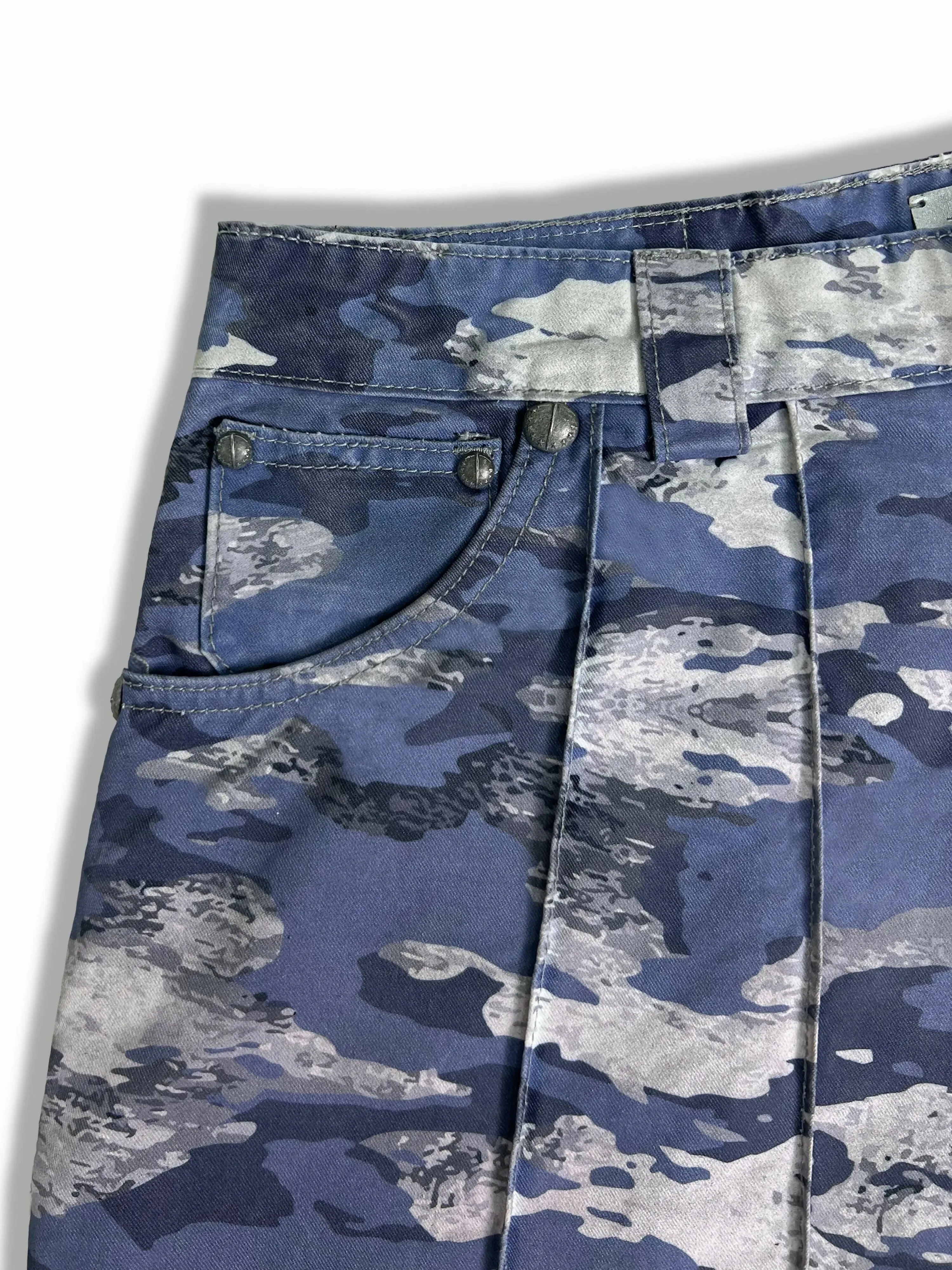 CAMOUFLAGE PANTS SHORTS