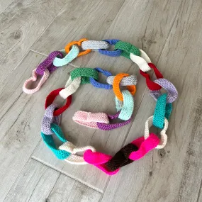 Knitted ‘Paper’ Chain 1
