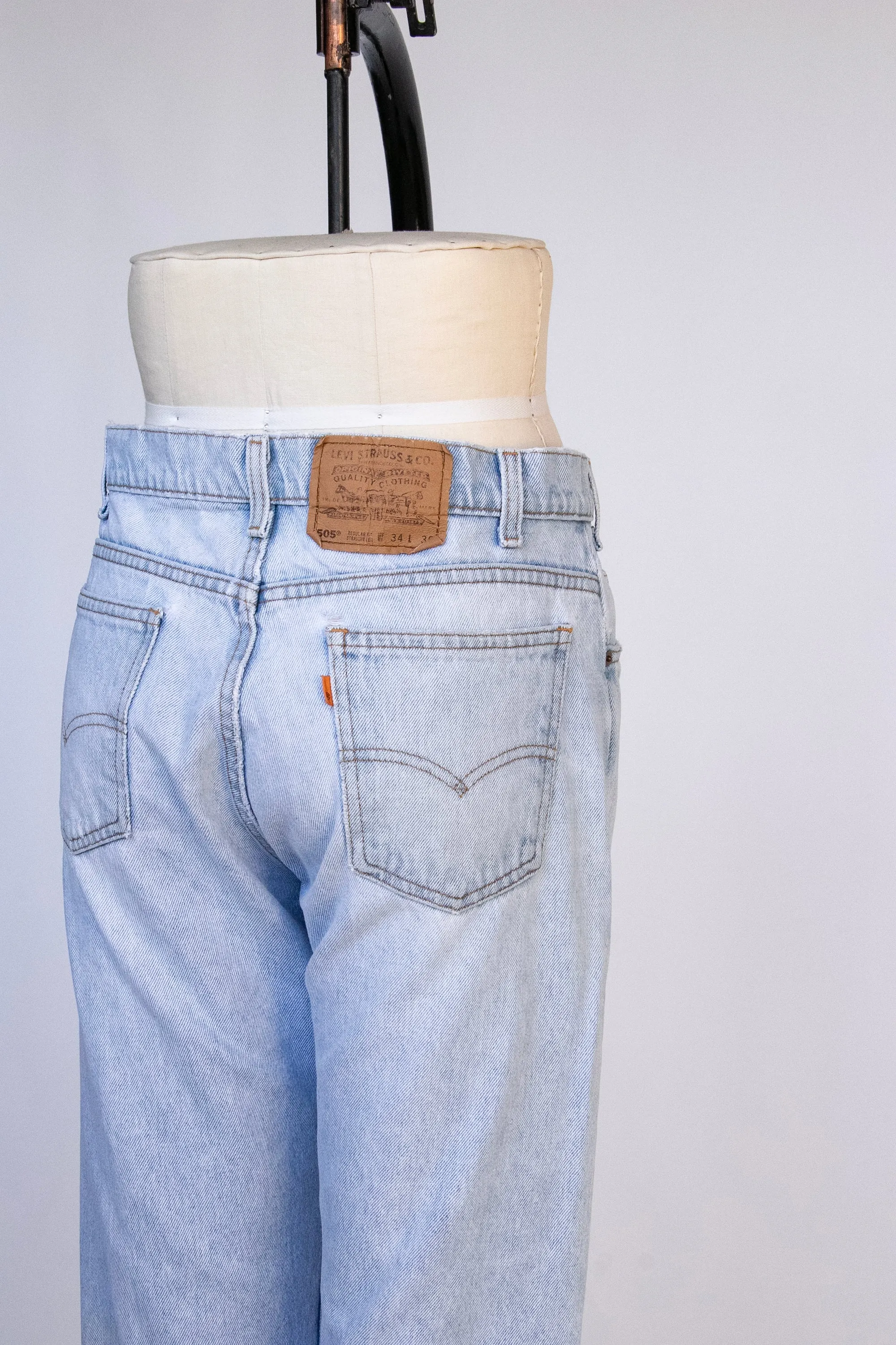 Levi's 550 Jeans 1990s 33" x 27"